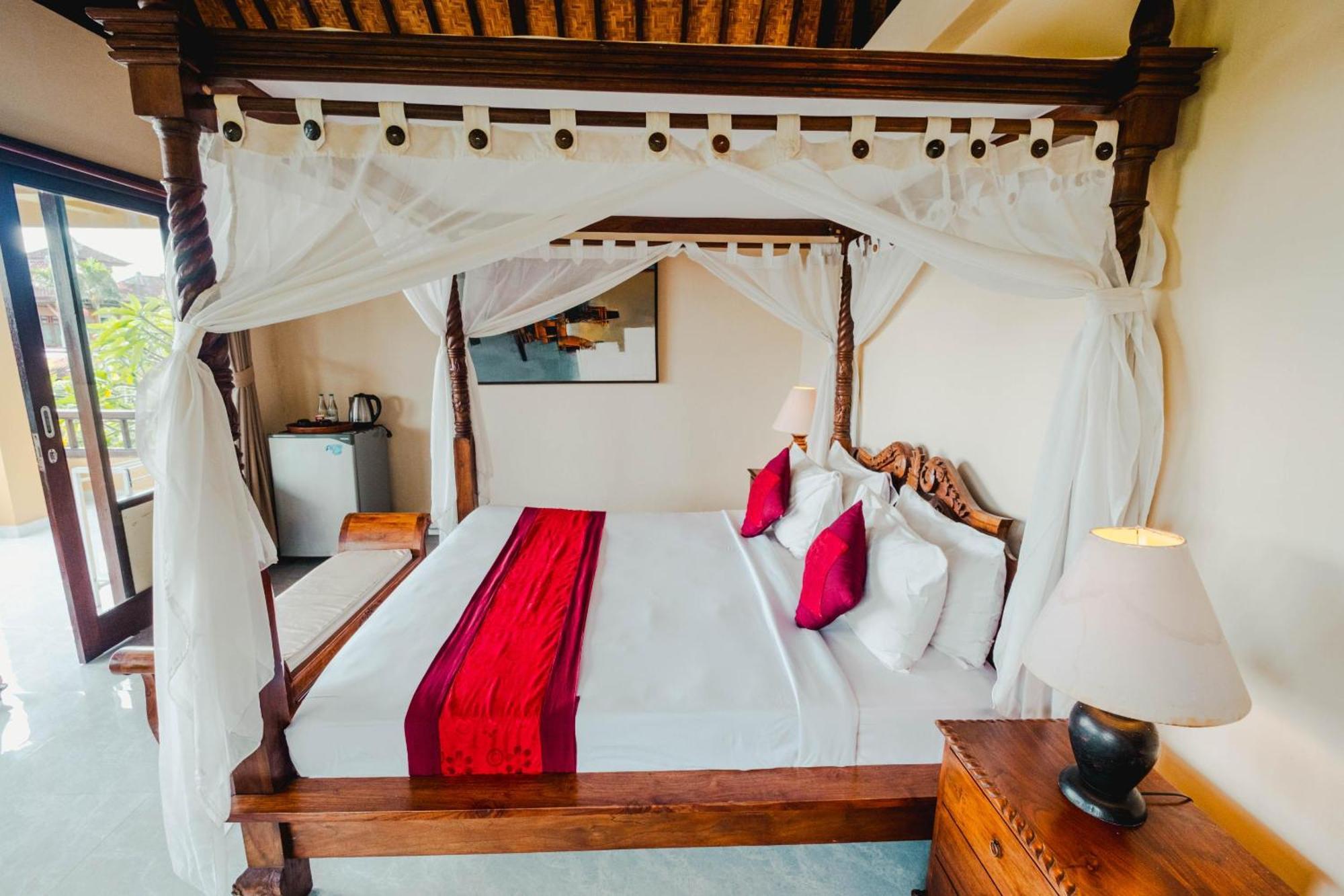 Sri Aksata Hotel 3*